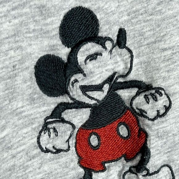 American Eagle‎ Disney Mickey Mouse T-Shirt Embroidered Unisex Size Medium - Picture 4 of 10
